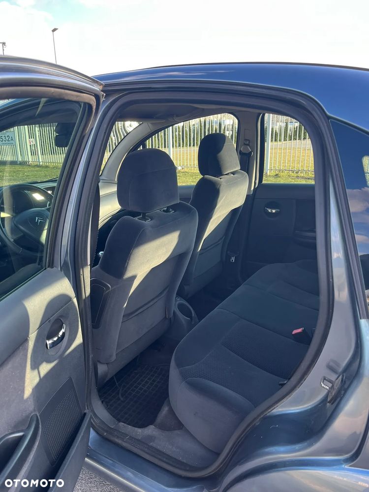 Citroën C3 1.6 HDi FAP Exclusive - 12