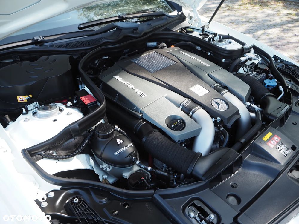 Mercedes-Benz CLS 63 AMG - 8