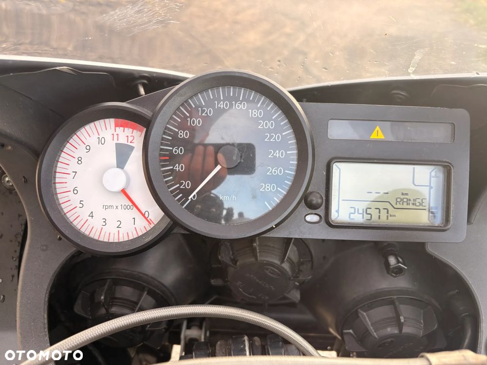 BMW K - 9