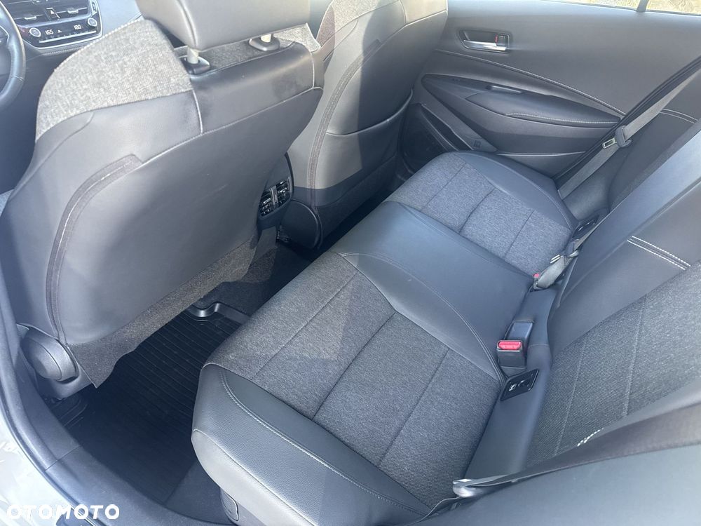 Toyota Corolla 1.8 Hybrid Style - 16