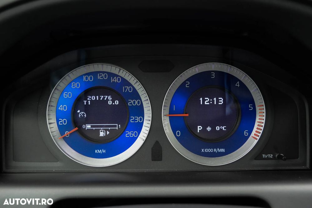 Volvo XC 60 D5 AWD Aut. RDesign - 7