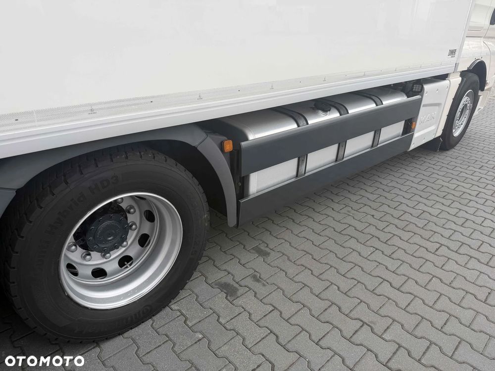 MAN TGX 26.500 CHŁODNIA THERMO KING OŚ SKRĘTNA - 15