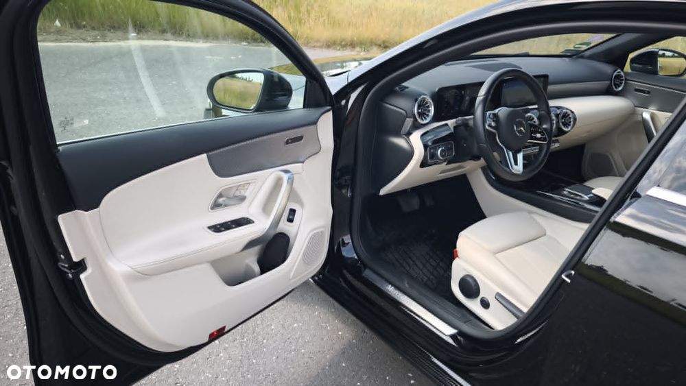 Mercedes-Benz Klasa A 180 Progressive 7G-DCT - 12