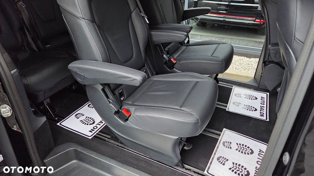 Mercedes-Benz Klasa V 250 d lang 9G-TRONIC Avantgarde - 13