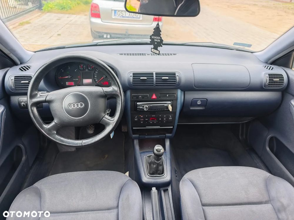 Audi A3 Sportback 1.9 TDI Ambiente - 10