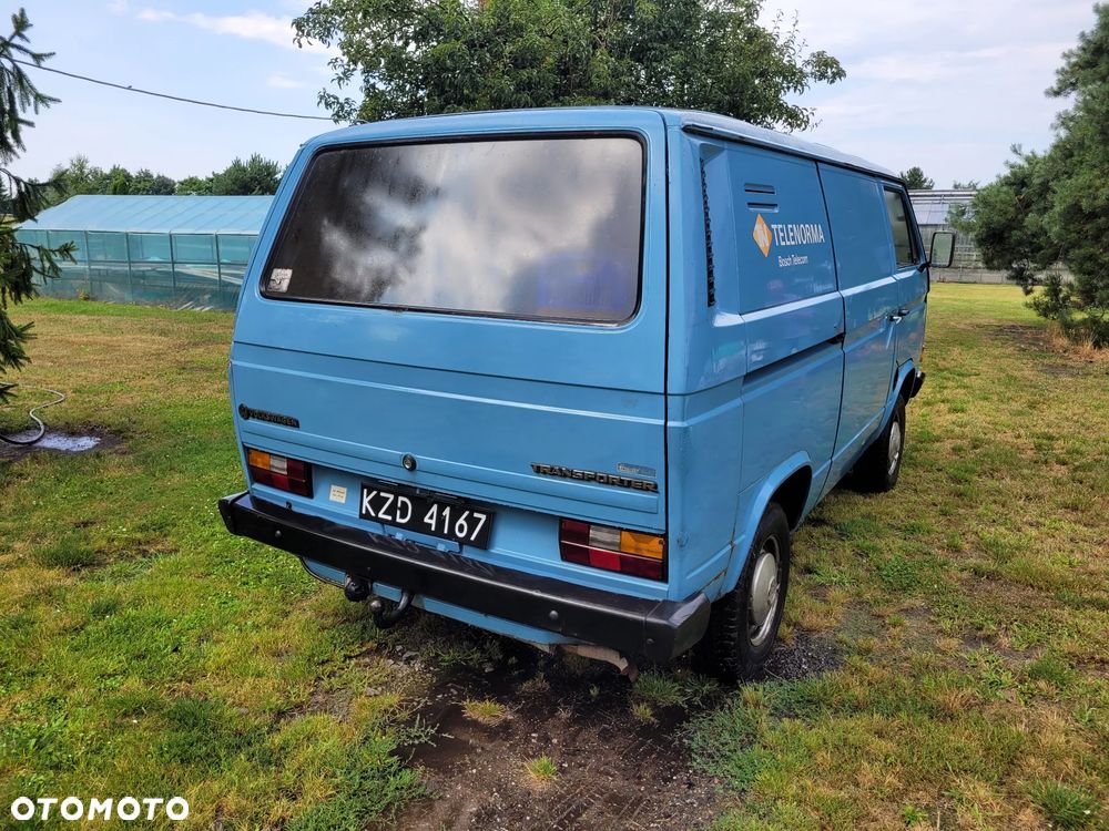Volkswagen Transporter - 4