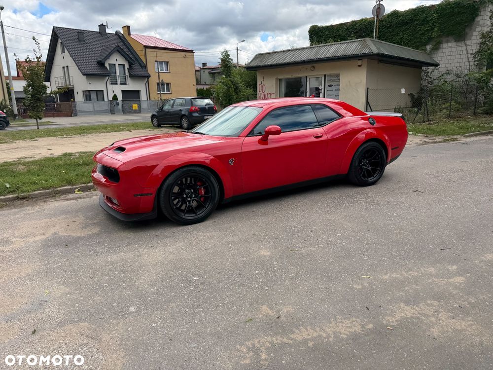 Dodge Challenger - 9