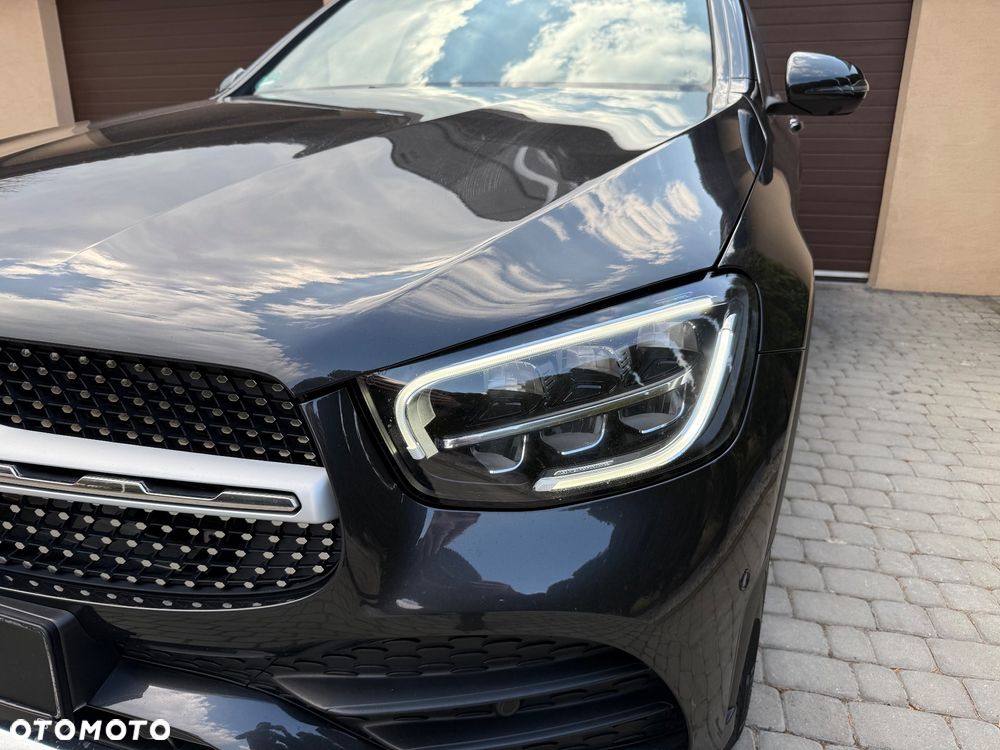 Mercedes-Benz GLC 220 d 4Matic 9G-TRONIC AMG Line - 4