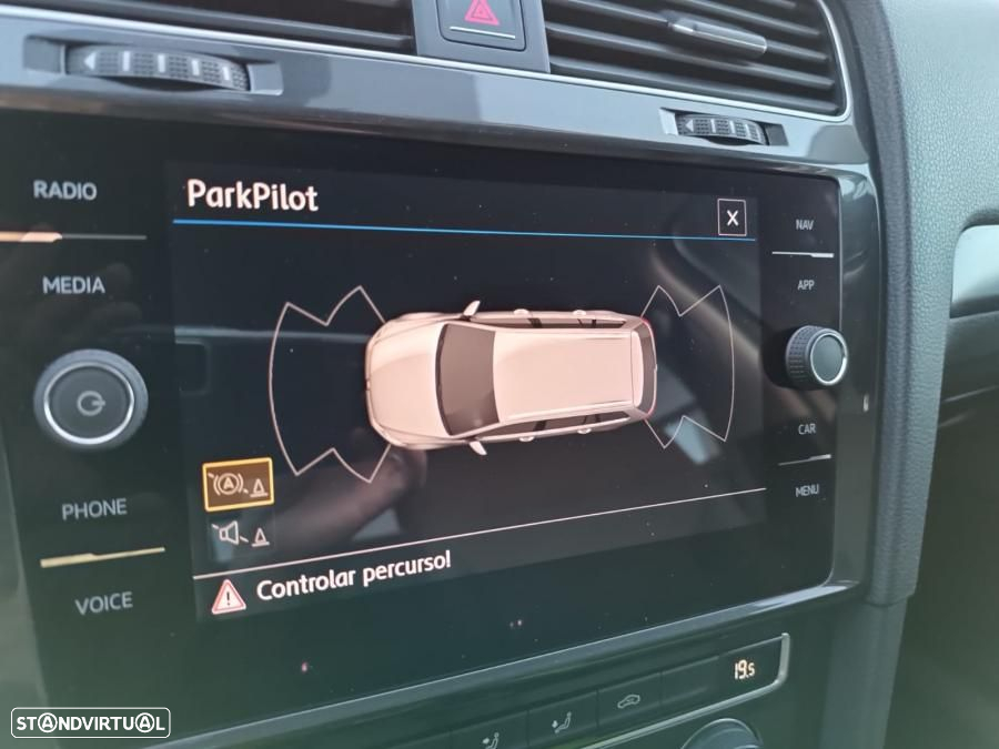 VW Golf Variant 1.6 TDI Confortline - 11