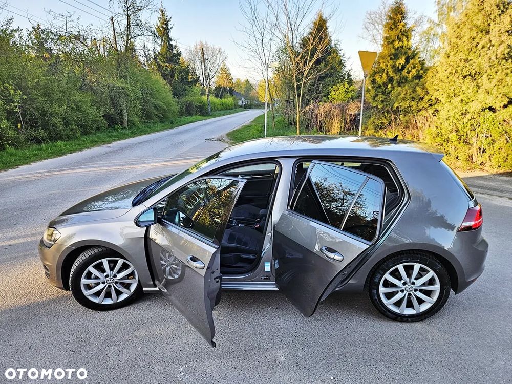 Volkswagen Golf 2.0 TDI (BlueMotion Technology) Highline - 25