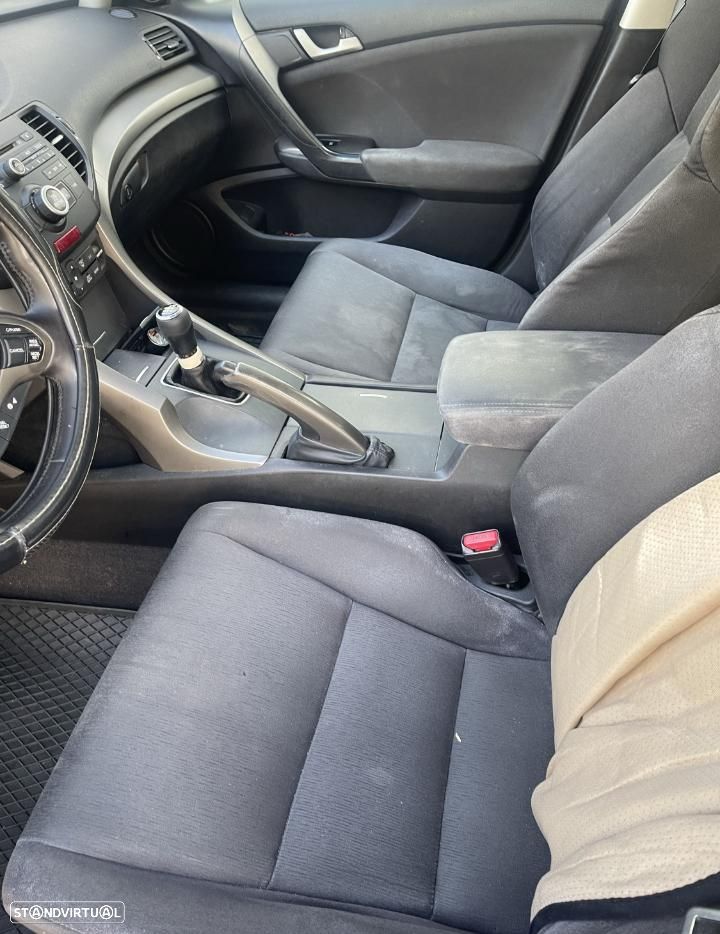 Honda Accord Tourer - 2