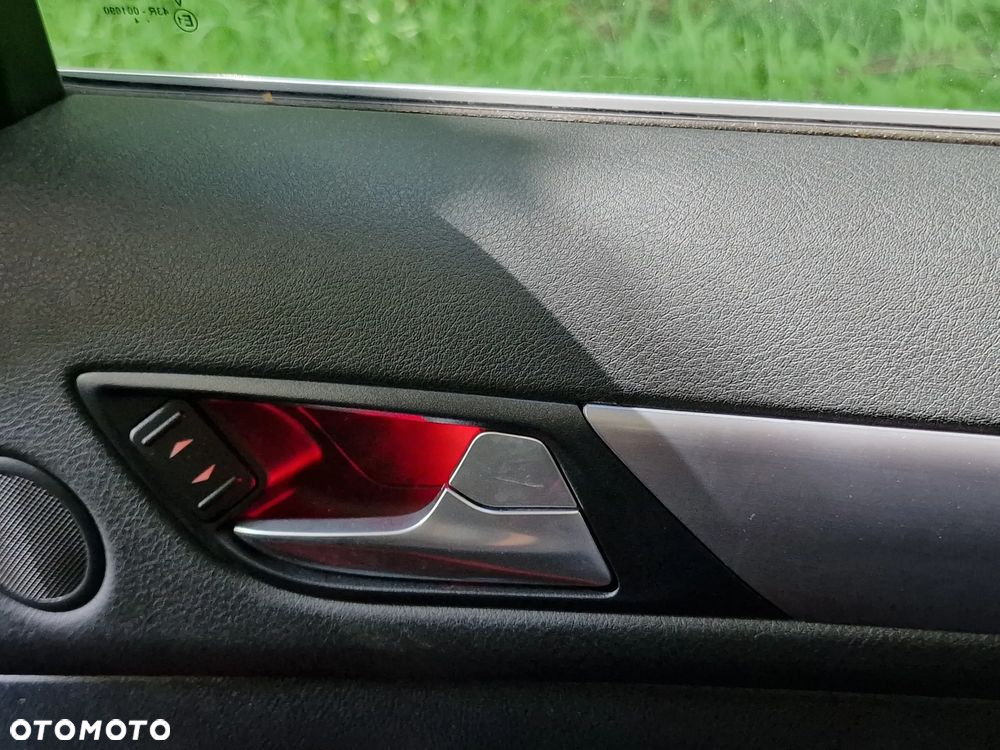 Ford Mondeo 2.0 TDCi Ambiente - 20