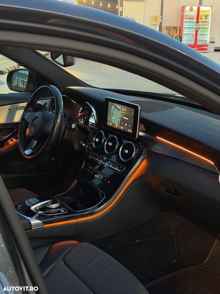 Mercedes-Benz C 220 (BlueTEC) d 7G-TRONIC Avantgarde - 25