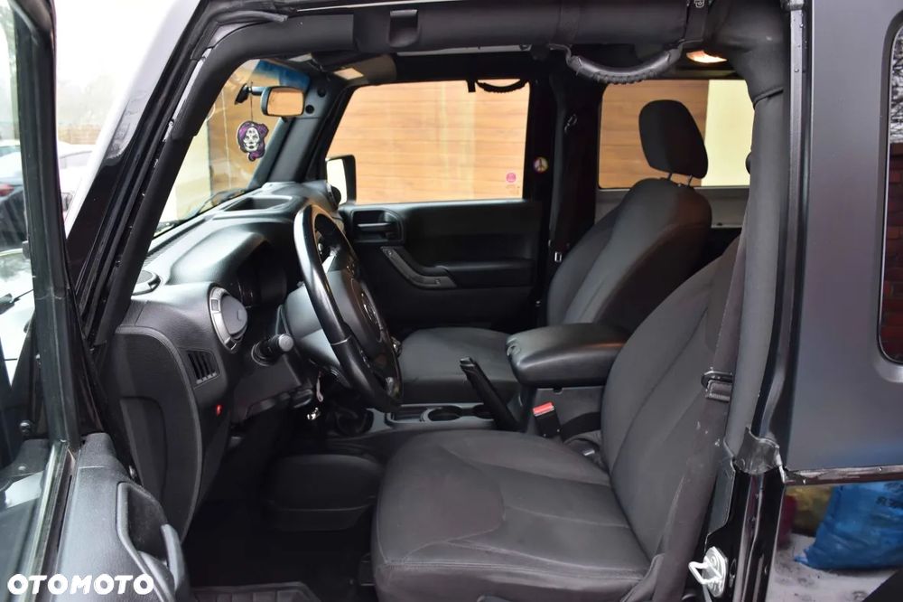 Jeep Wrangler - 17