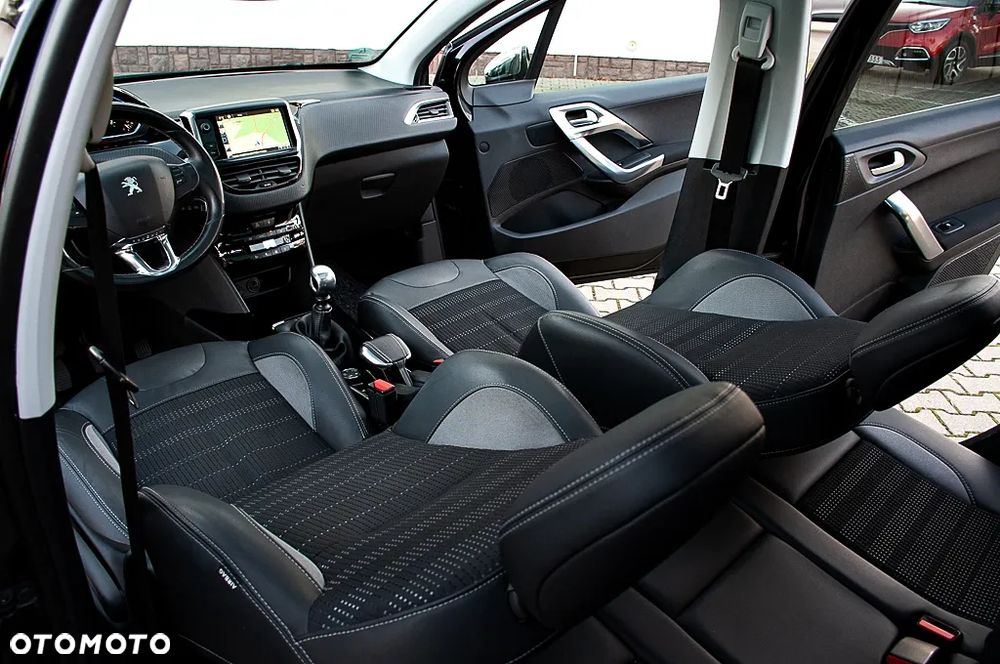 Peugeot 2008 BlueHDi FAP 120 STOP & START Business-Line - 30