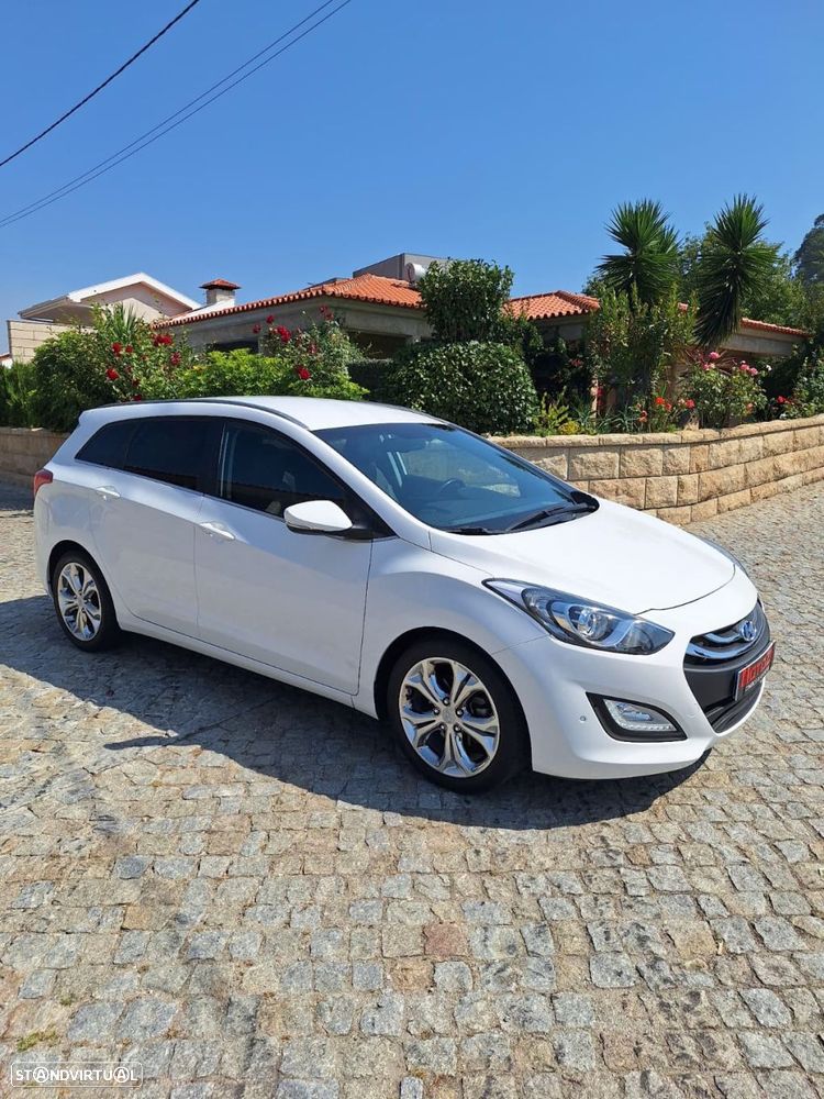 Hyundai i30 SW 1.6 CRDi Style J17 - 4