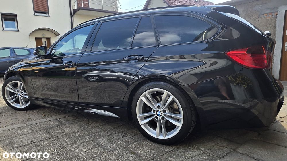 BMW Seria 3 330d M Sport - 5