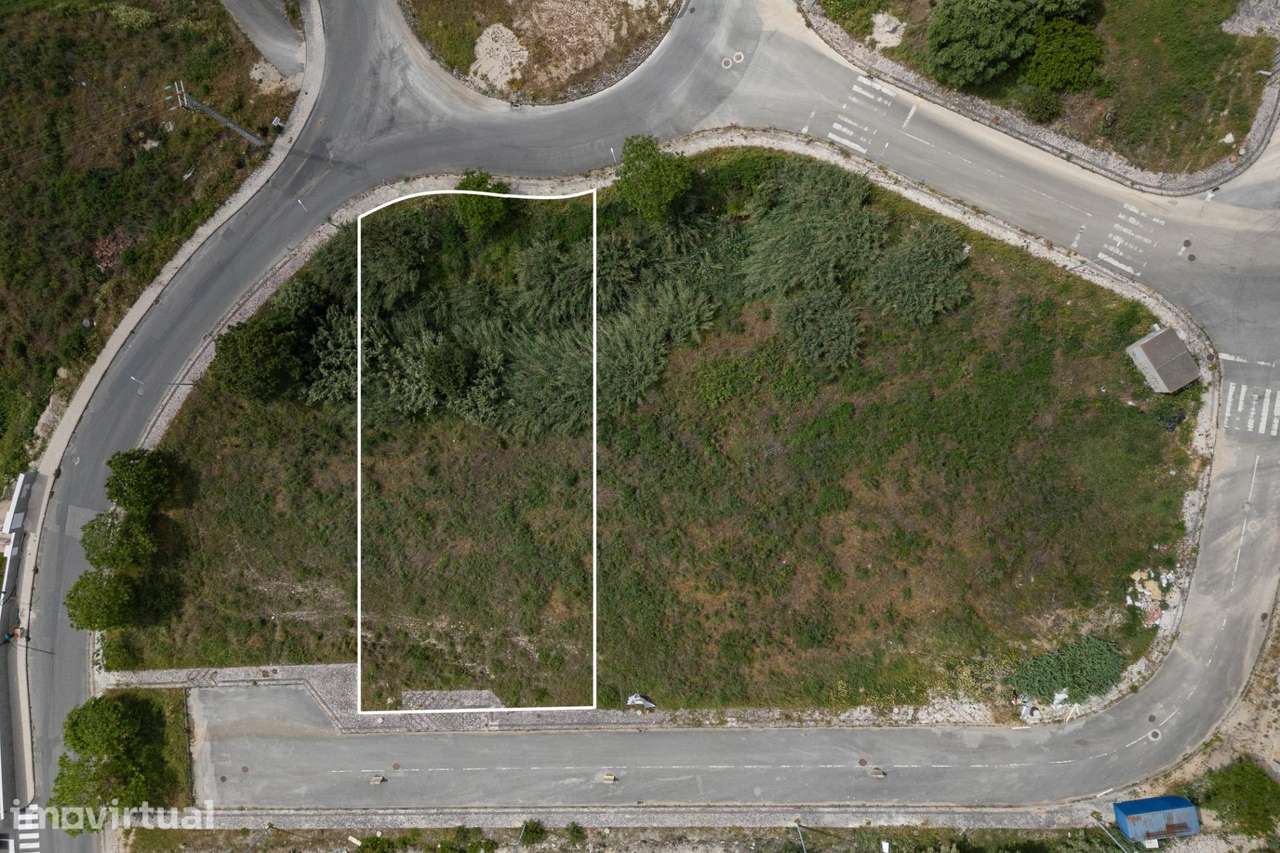 Lote de 798 m2 com Alvará para Prédio de 9 Frações em Alenquer - Grande imagem: 3/13