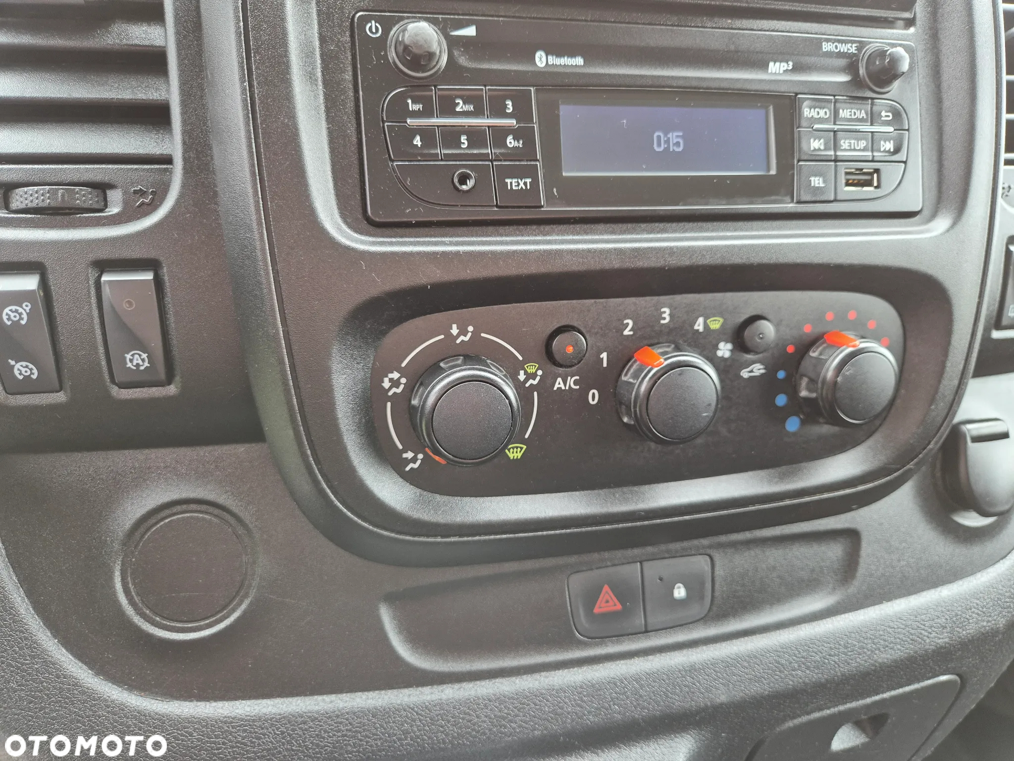 Renault TRAFIC - 34