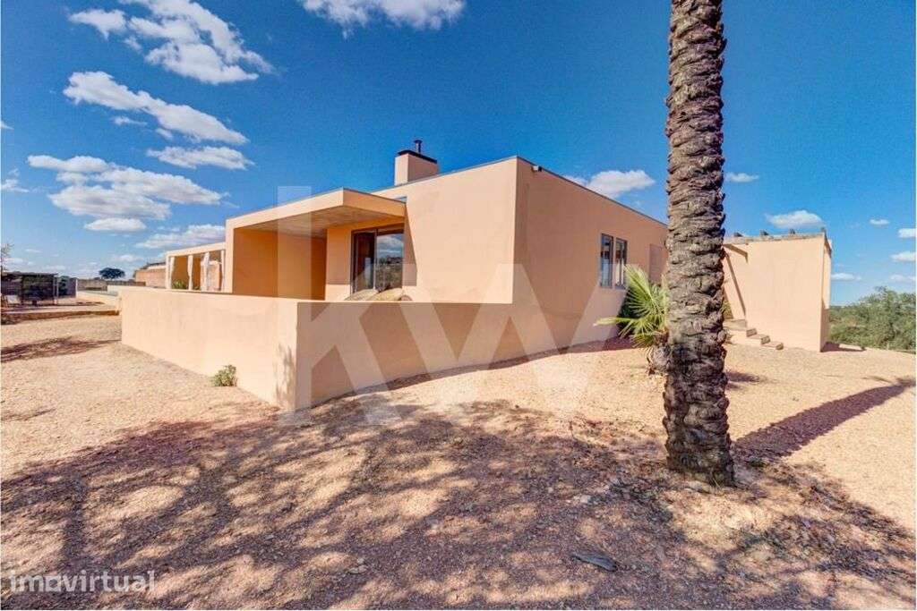 Moradia Moderna em Taipa e Betão em herdade no coração do Baixo Alente - Grande imagem: 5/60