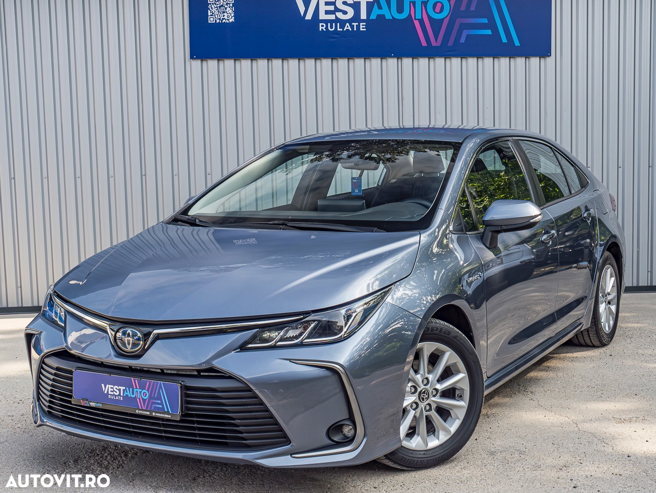 Toyota Corolla Sedan 1.8 HEV Business - 2