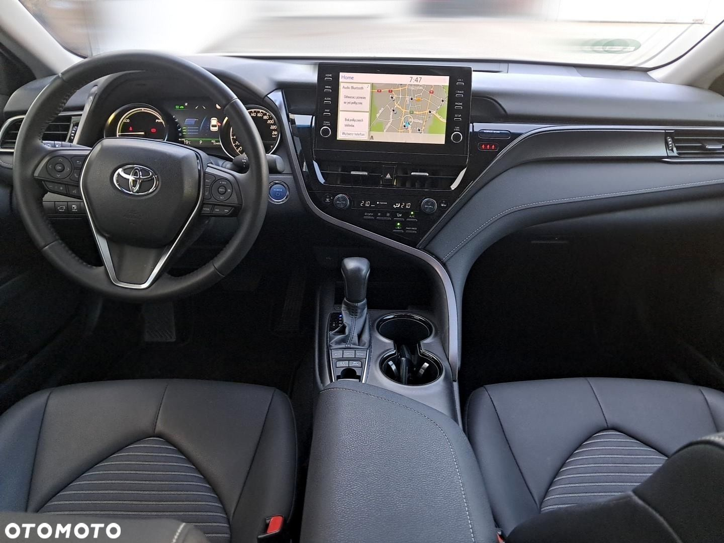 Toyota Camry 2.5 Hybrid Prestige CVT - 27
