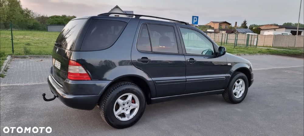 Mercedes-Benz ML - 11