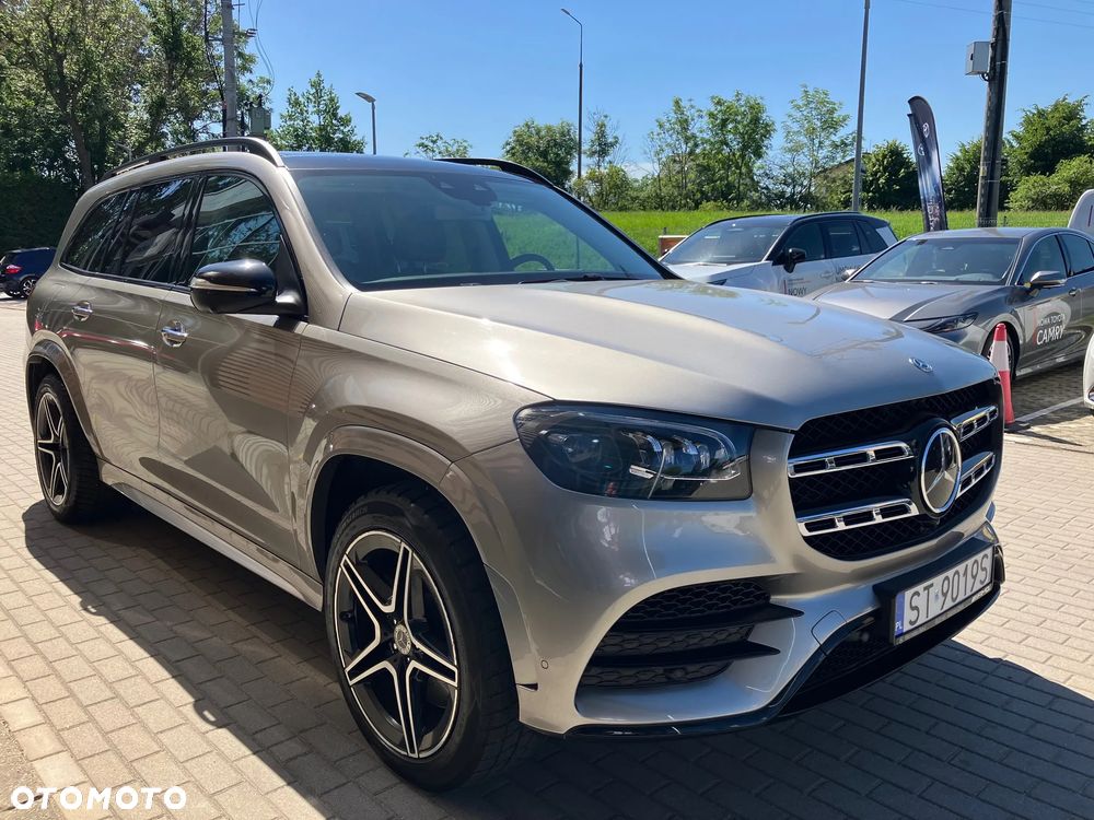 Mercedes-Benz GLS - 12