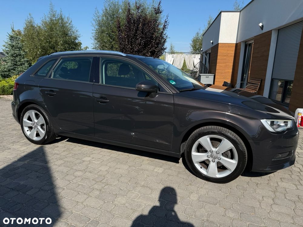 Audi A3 Sportback - 3
