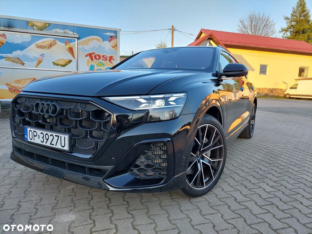 Audi Q8 - 12