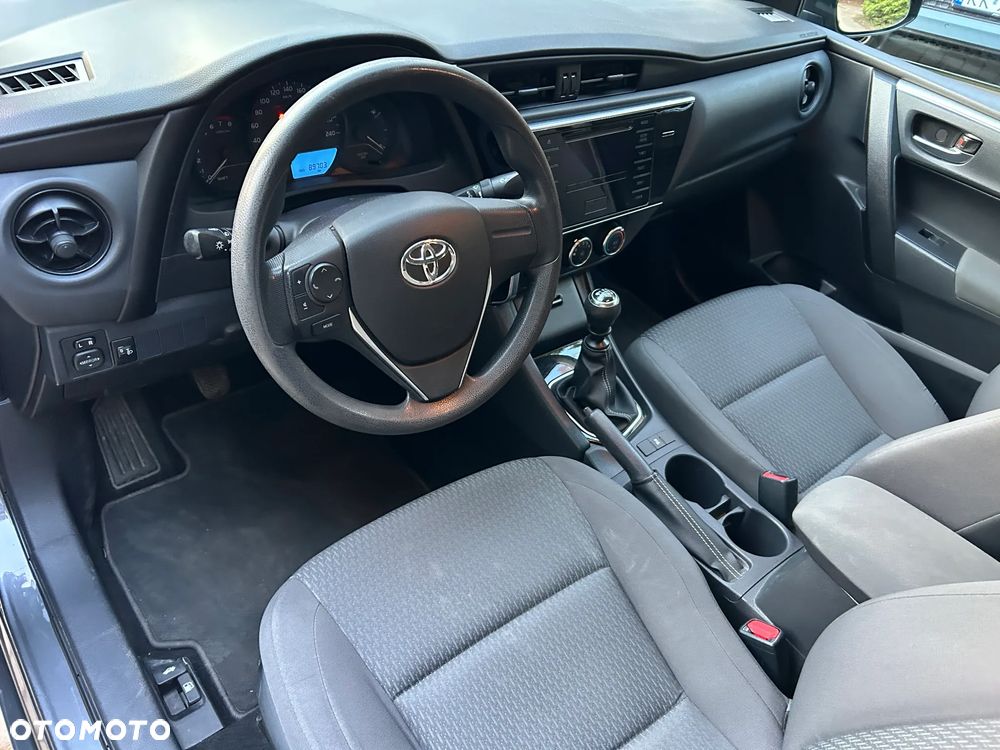 Toyota Corolla 1.6 Executive - 7