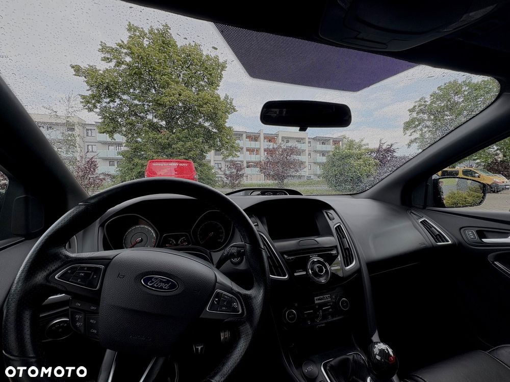 Ford Focus 2.0 EcoBoost ST mit Leder-Exclusiv-Paket - 7