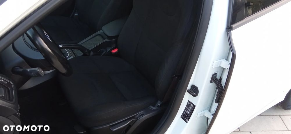Volvo V40 - 15