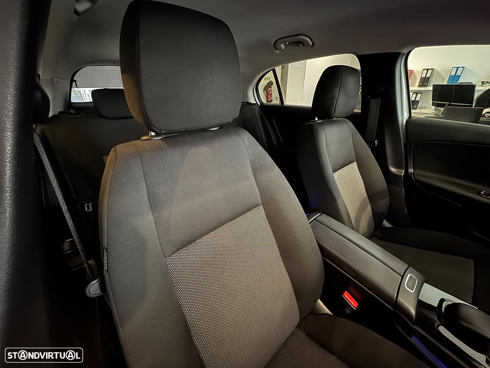 Mercedes-Benz A 180 d Style Aut. - 16