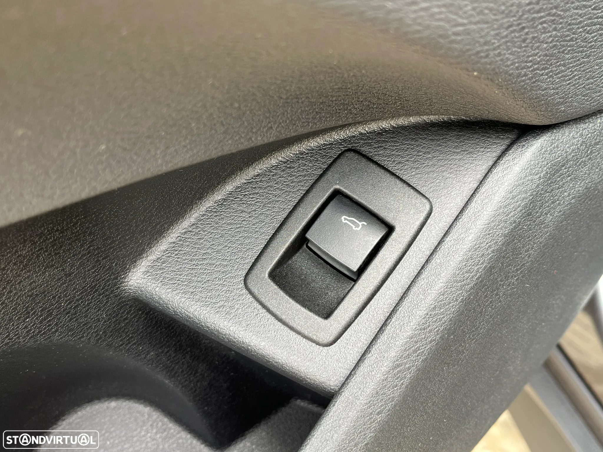 BMW X1 16 d sDrive Auto Advantage - 21
