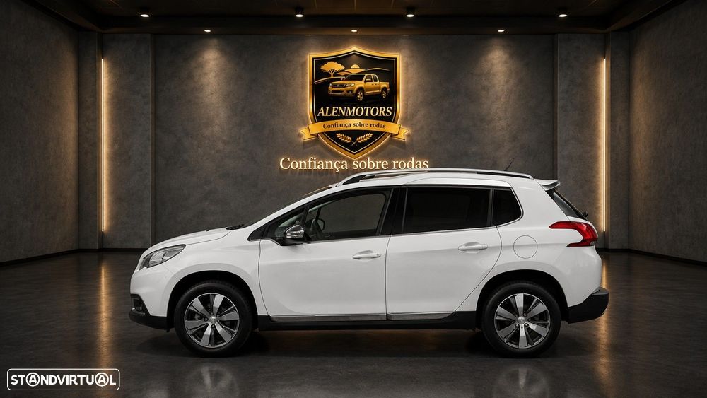 Peugeot 2008 1.2 PureTech Allure - 8