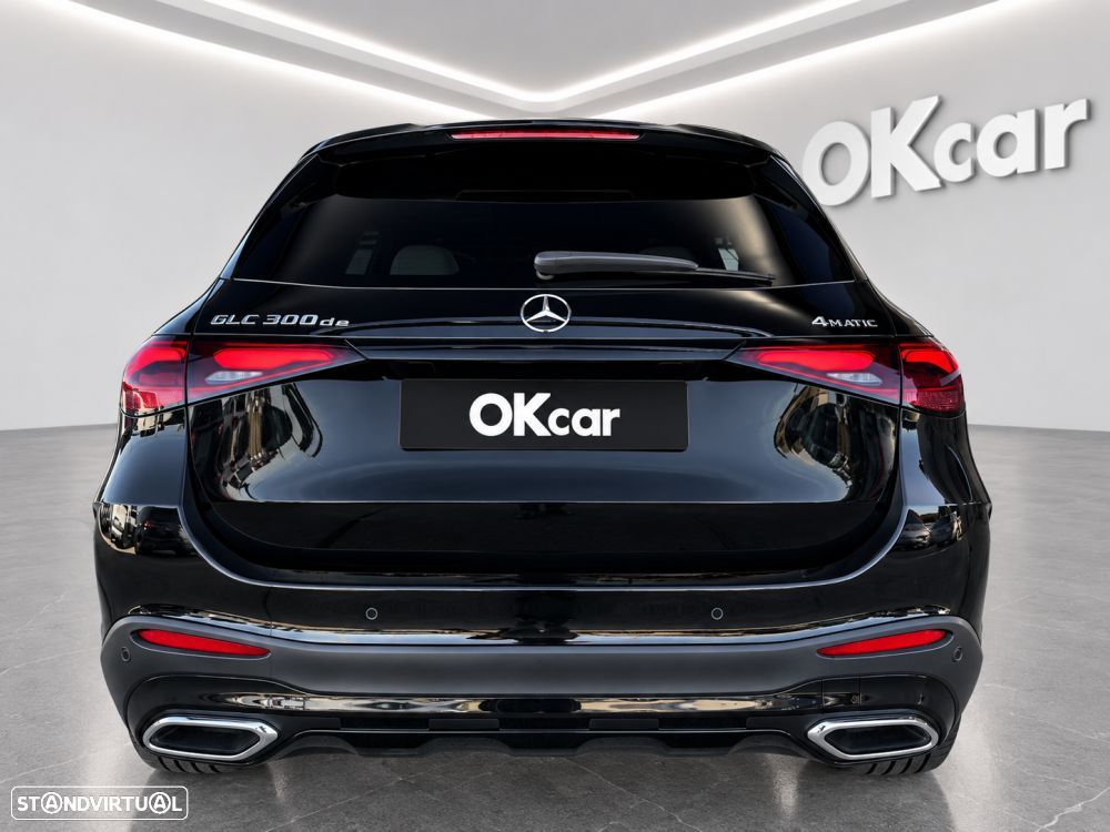Mercedes-Benz GLC 300 de 4Matic 9G-TRONIC AMG Line Advanced - 11