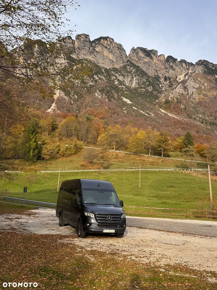 Mercedes-Benz Sprinter - 1