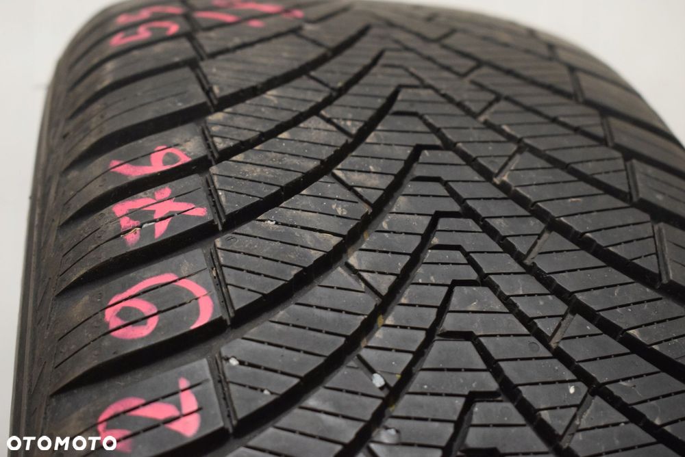 R18 235/55 Kumho Solus 4S HA32 104V Wysyłka gratis! - 2