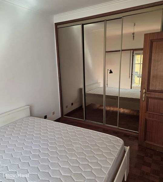 T1 Semi-Mobilado com Excelente Terraço – Lisboa - Grande imagem: 4/8