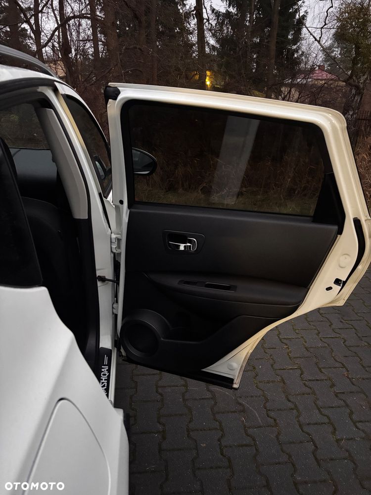 Nissan Qashqai 2.0 dCi DPF I-Way - 12