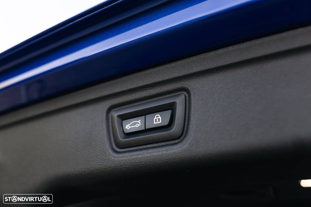 BMW 320 d Pack Desportivo M Auto - 55