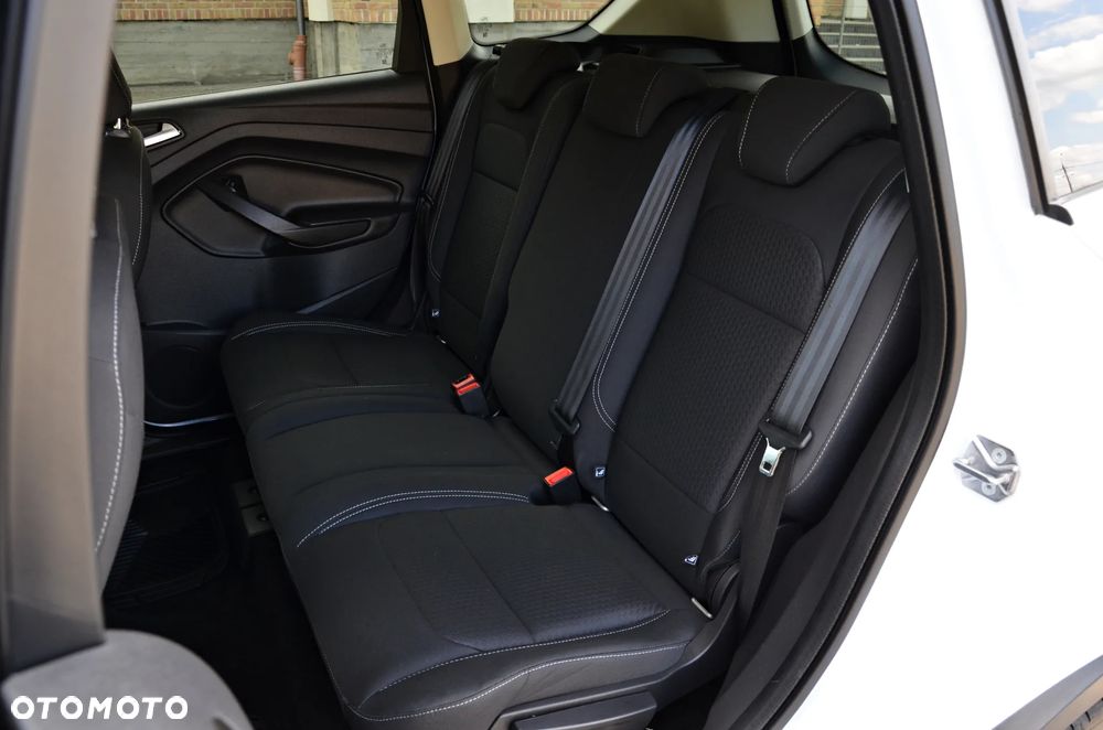 Ford Kuga 2.0 TDCi AWD Titanium - 31