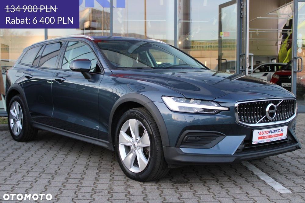 Volvo V60 Cross Country - 3