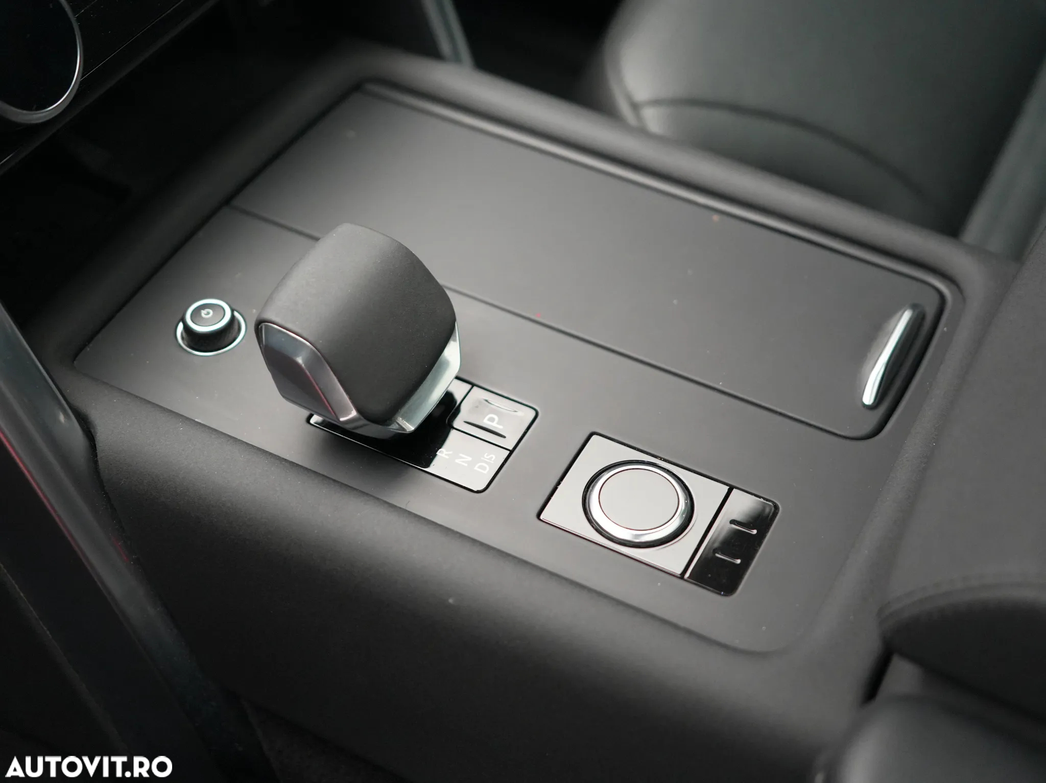 Land Rover Discovery 3.0 D250 MHEV SE - 13