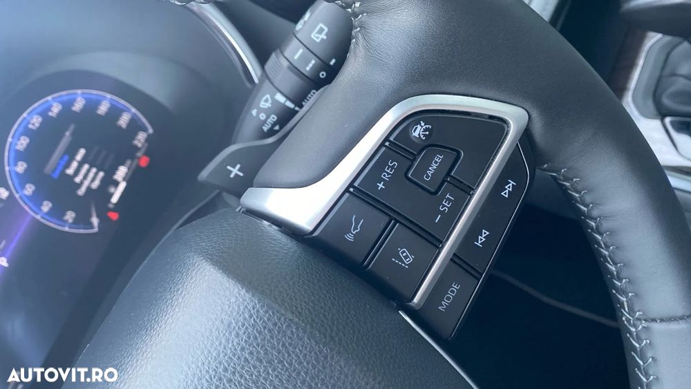 Toyota Highlander 2.5 L Hybrid Dynamic Force 248CP Luxury Pearly - 14