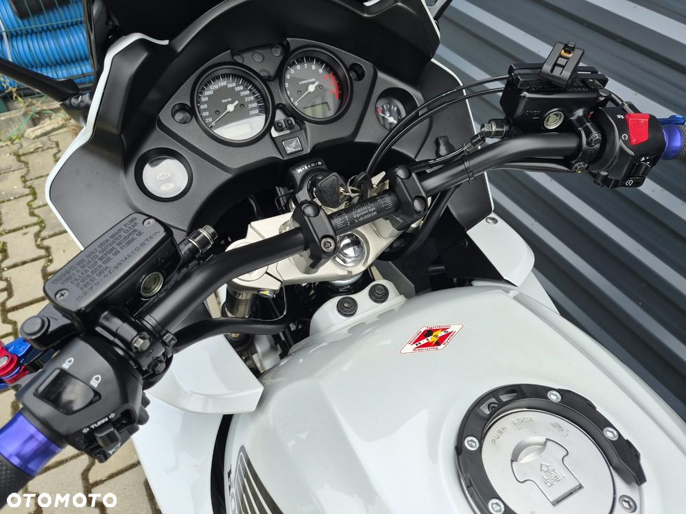 Honda CBF - 18