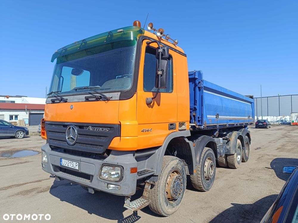 Mercedes-Benz Actros - 12