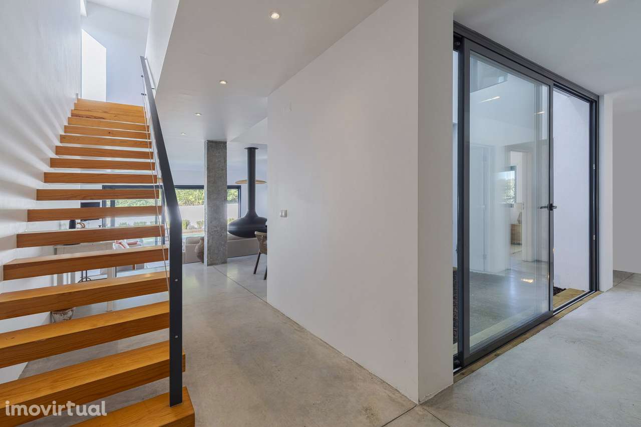 Moradia Moderna com 4 quartos no Carvalhal - Grande imagem: 4/29