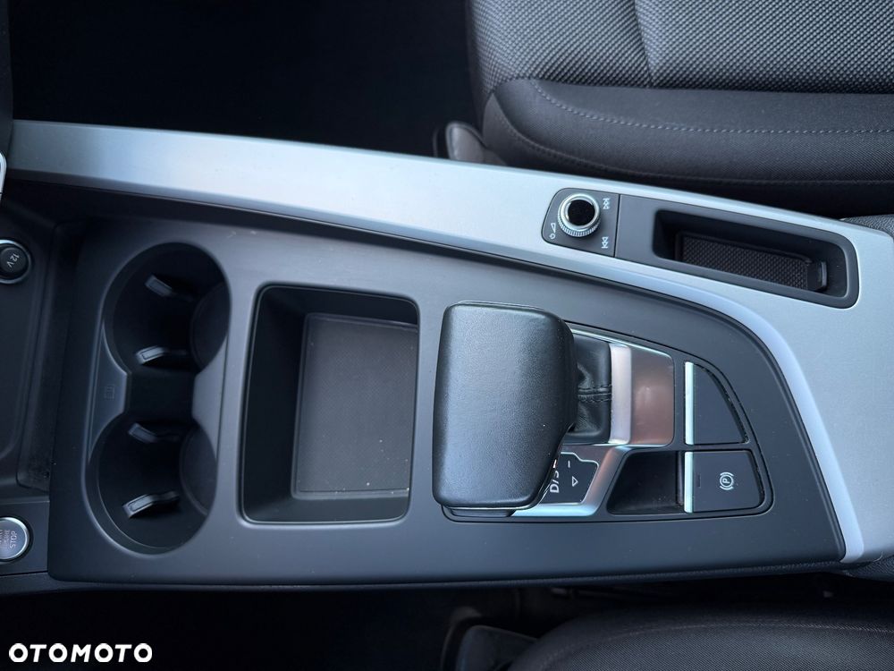 Audi A4 Avant 40 TDI quattro S tronic - 24